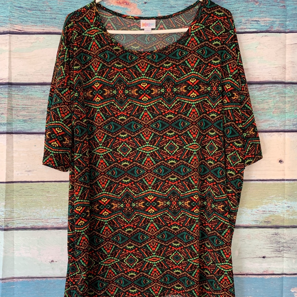 Vibrant and fun Lularoe Irma (size large)